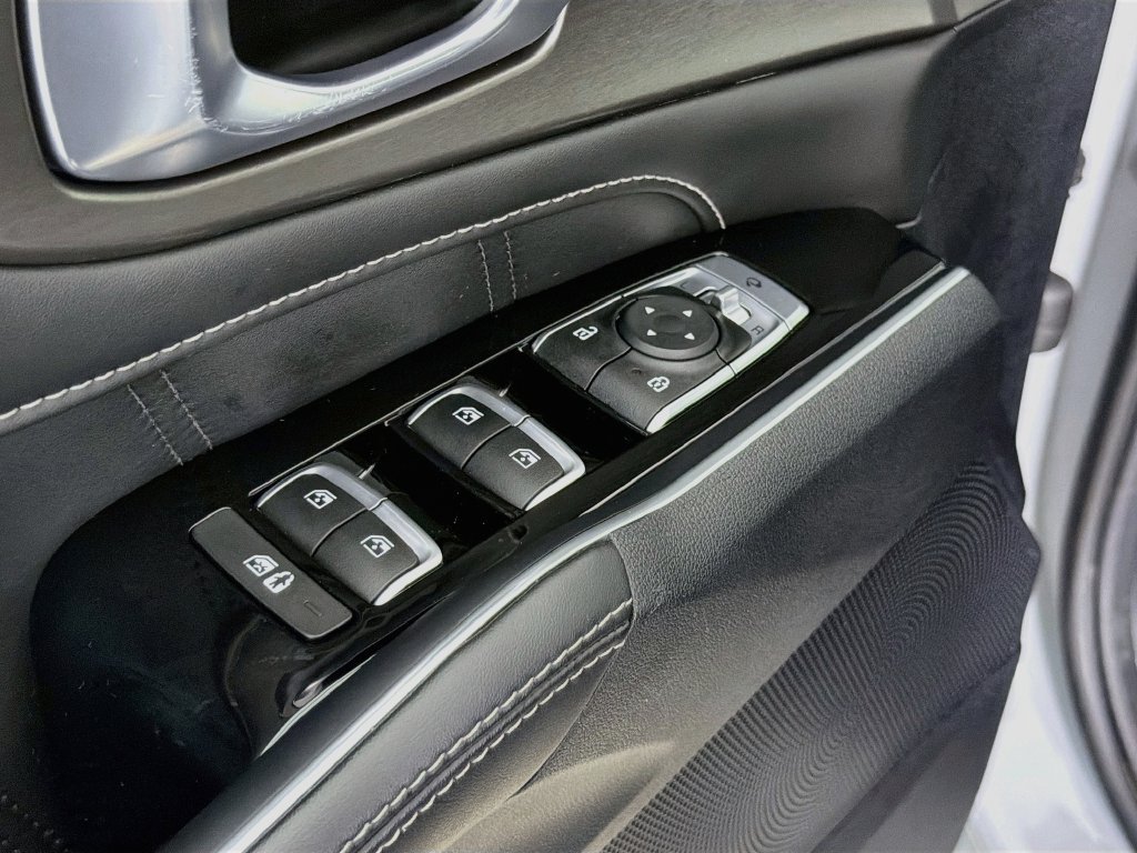 Used 2023 Kia Sorento SX FWD image 23