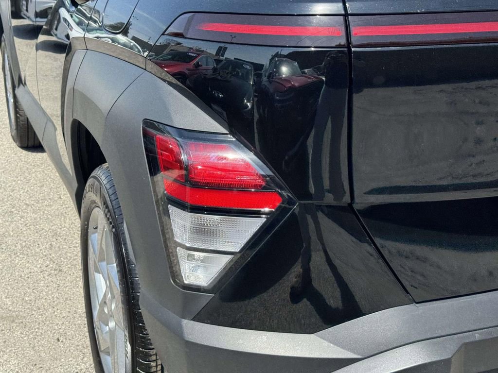 Certified 2026 Hyundai Kona SE AWD/4WD image 11