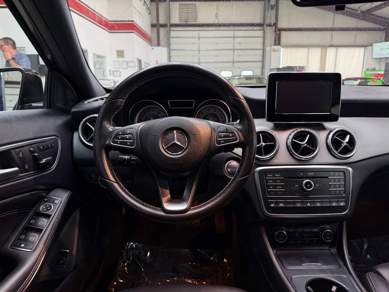 Used 2017 Mercedes-Benz GLA 250 4MATIC image 21