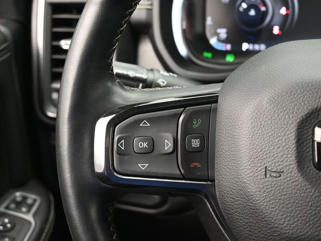 Used 2024 RAM 2500 Limited image 14