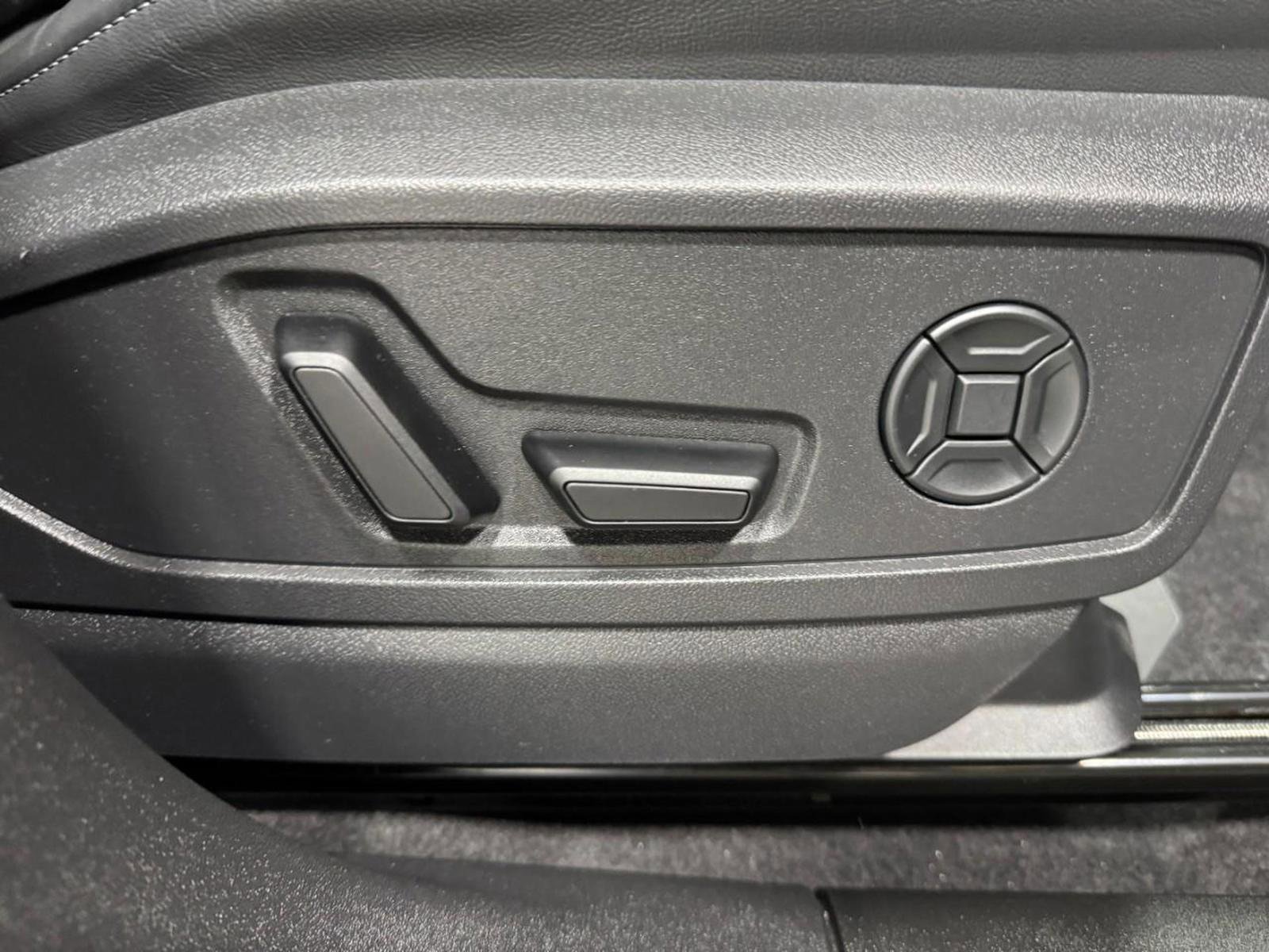 Used 2025 Audi Q5 Premium Plus w/ Premium Plus image 20