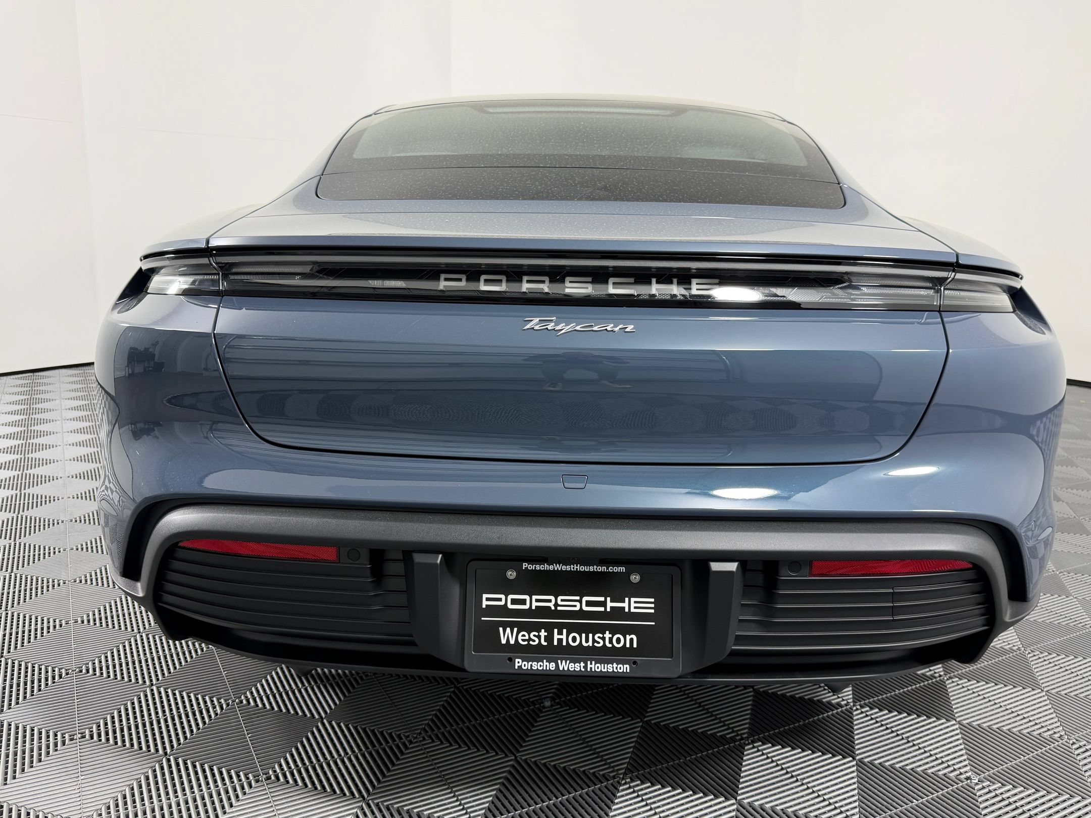 Certified 2026 Porsche Taycan AWD/4WD image 10