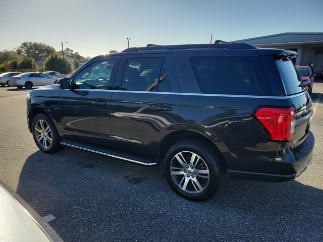 Used 2023 Ford Expedition XLT image 13