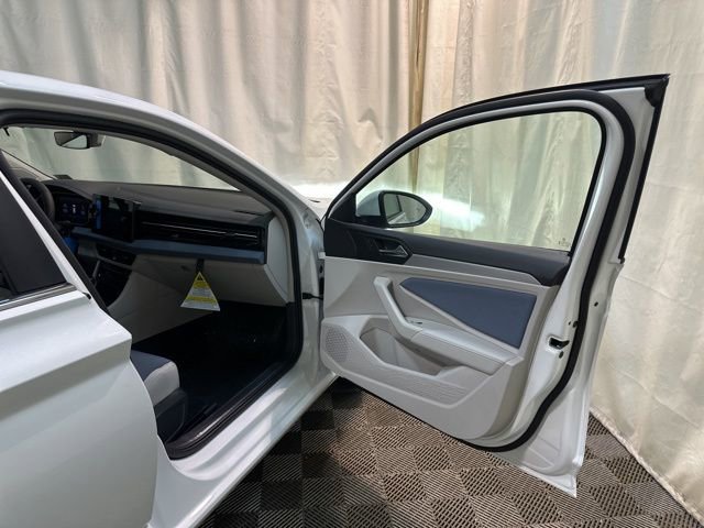New 2026 Volkswagen Jetta SE image 33
