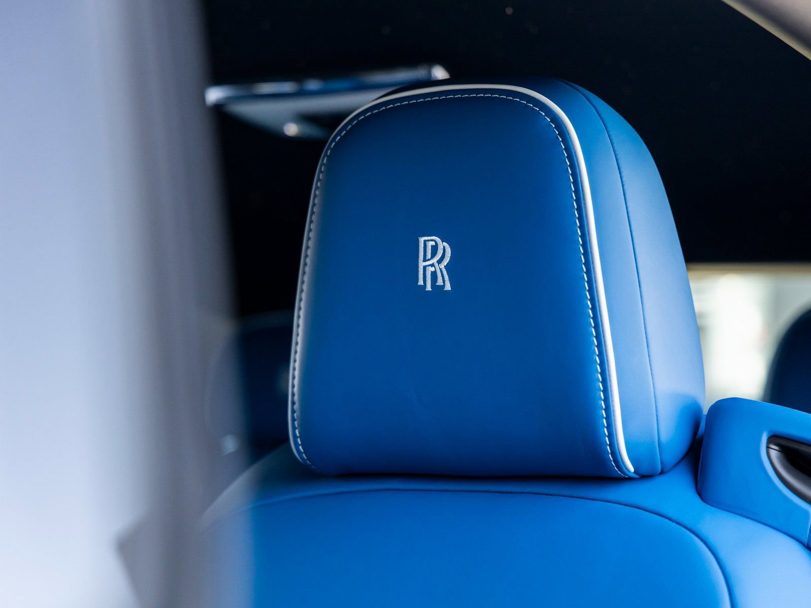 New 2025 Rolls-Royce Spectre image 29