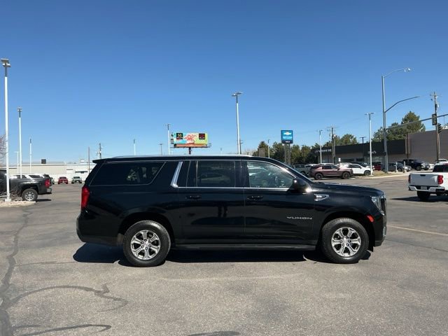 Used 2021 GMC Yukon XL SLE image 2