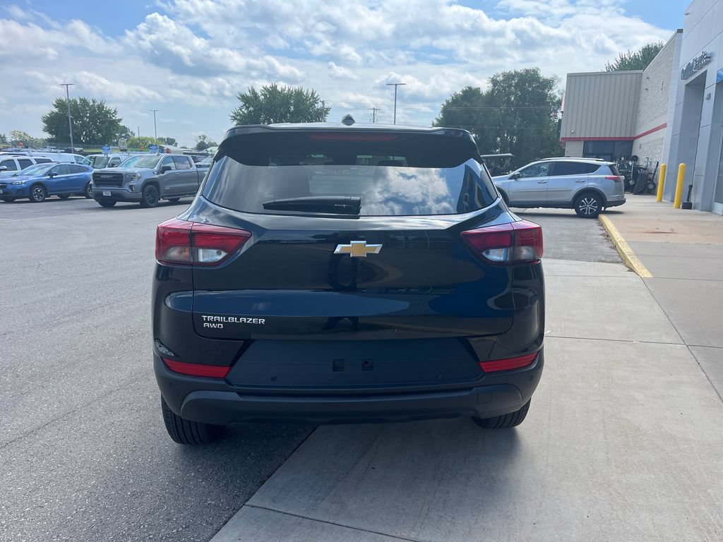 New 2026 Chevrolet TrailBlazer LS w/ LS Convenience Package AWD/4WD image 6