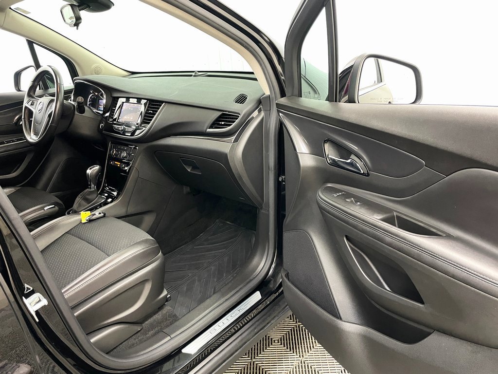 Certified 2022 Buick Encore Preferred w/ Safety Package image 33