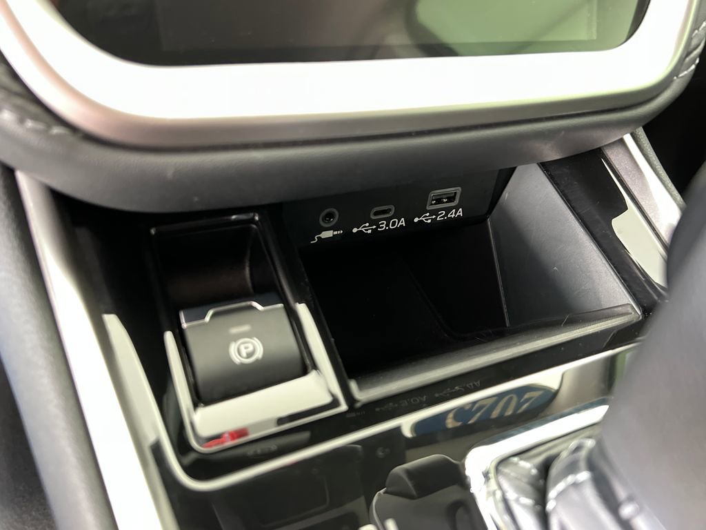 Used 2025 Subaru Outback Premium w/ Popular Package #1A image 35