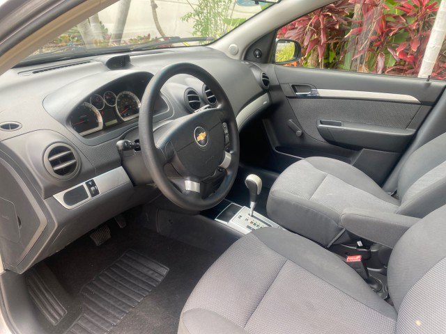 Used 2011 Chevrolet Aveo LT image 34