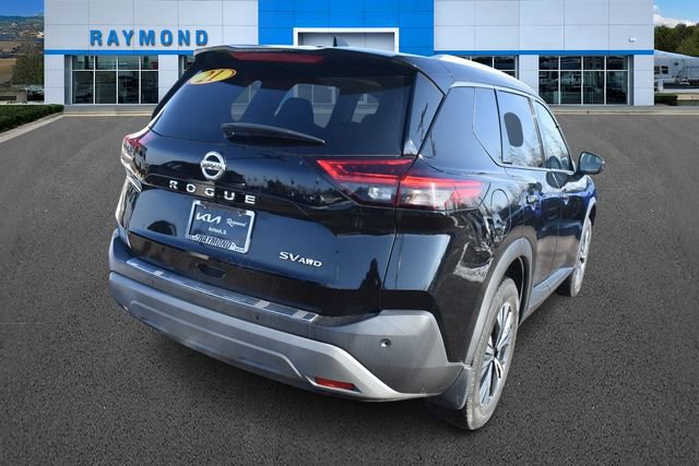 Used 2021 Nissan Rogue SV w/ Premium Package image 3