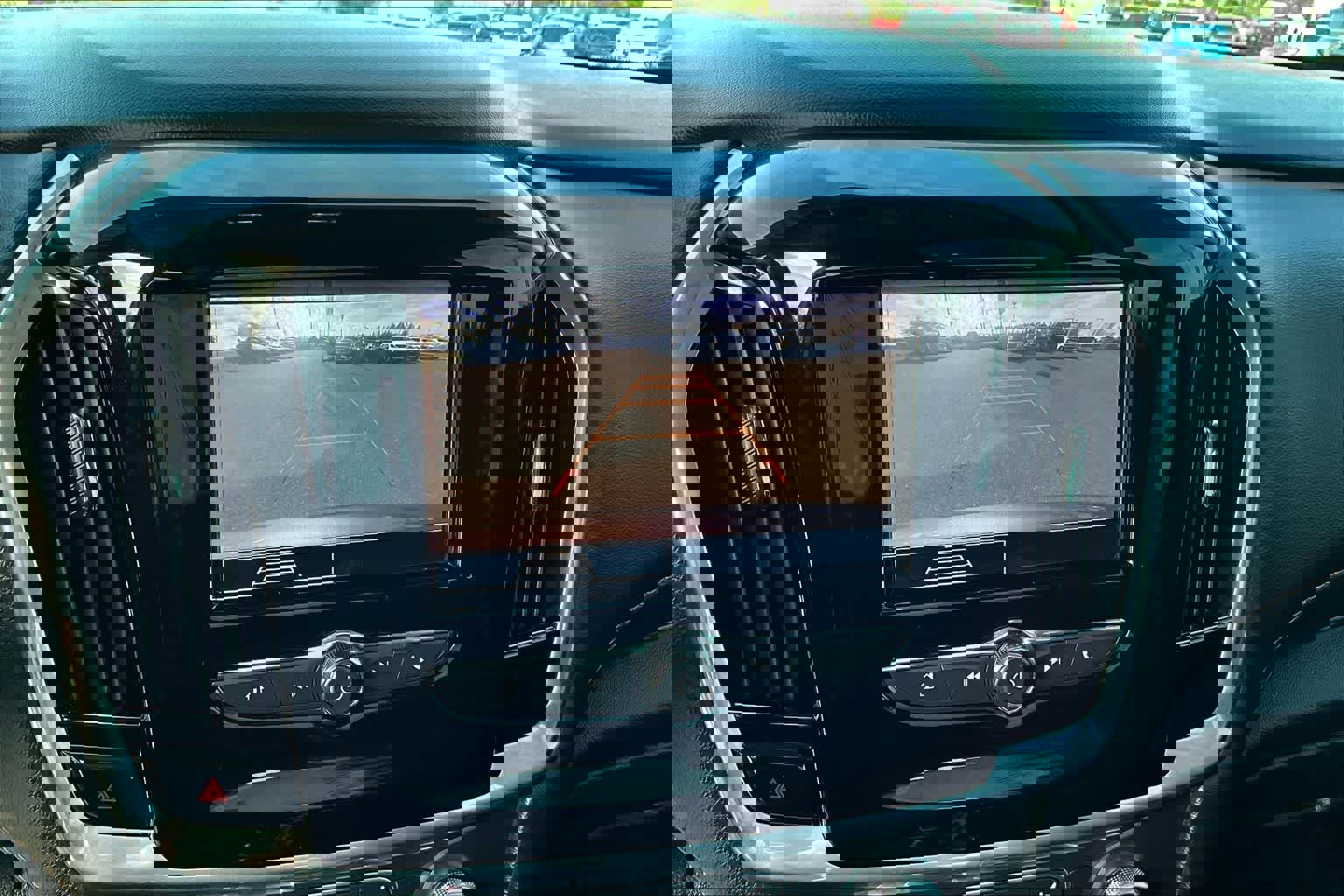 Used 2020 Chevrolet Traverse LS w/ LPO, Blackout Package AWD/4WD image 27