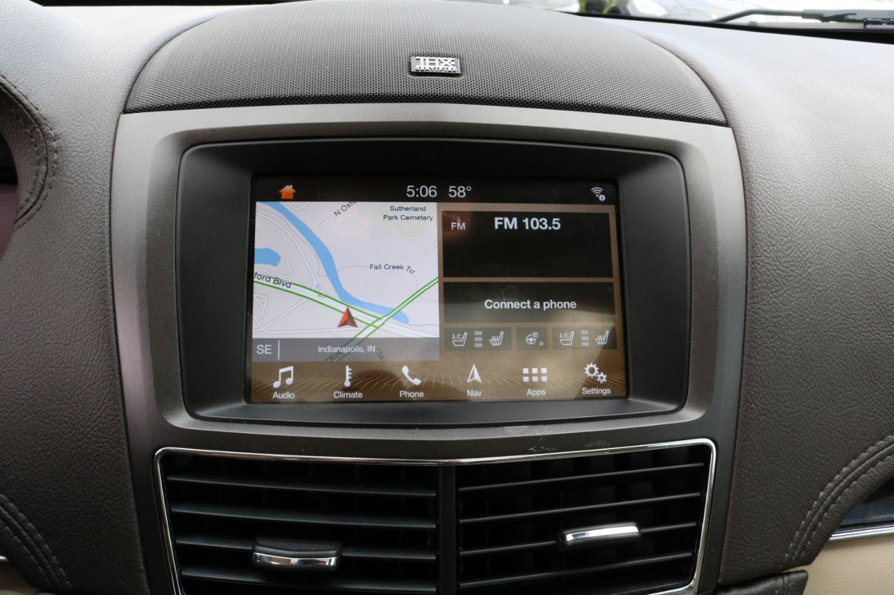 Used 2019 Lincoln MKT AWD image 27