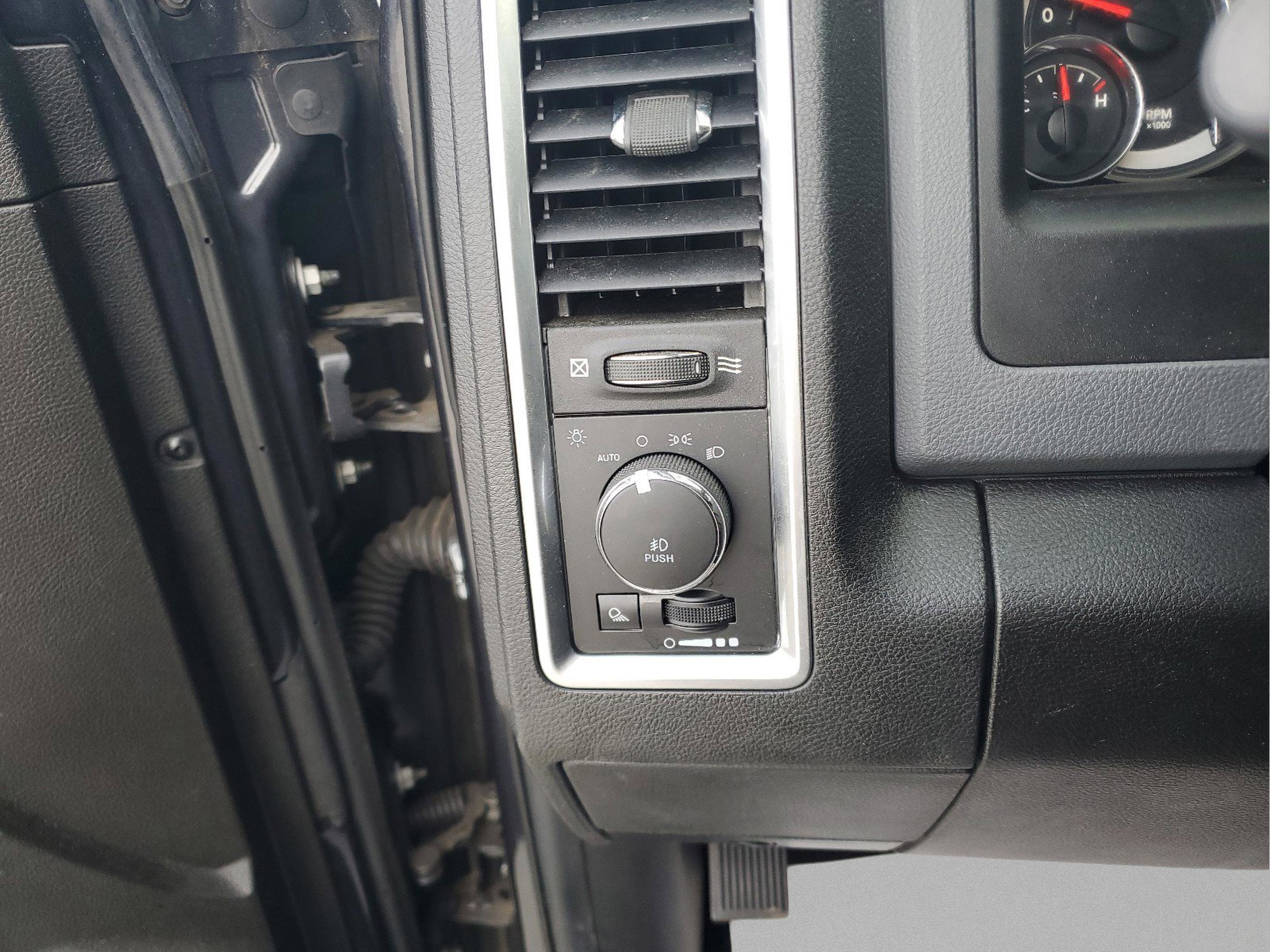 Certified 2019 RAM 1500 Classic Warlock w/ Electronics Group image 28