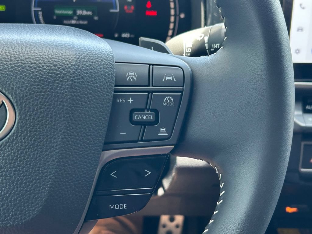 Used 2026 Toyota Camry SE w/ Multimedia Upgrade Package FWD image 38