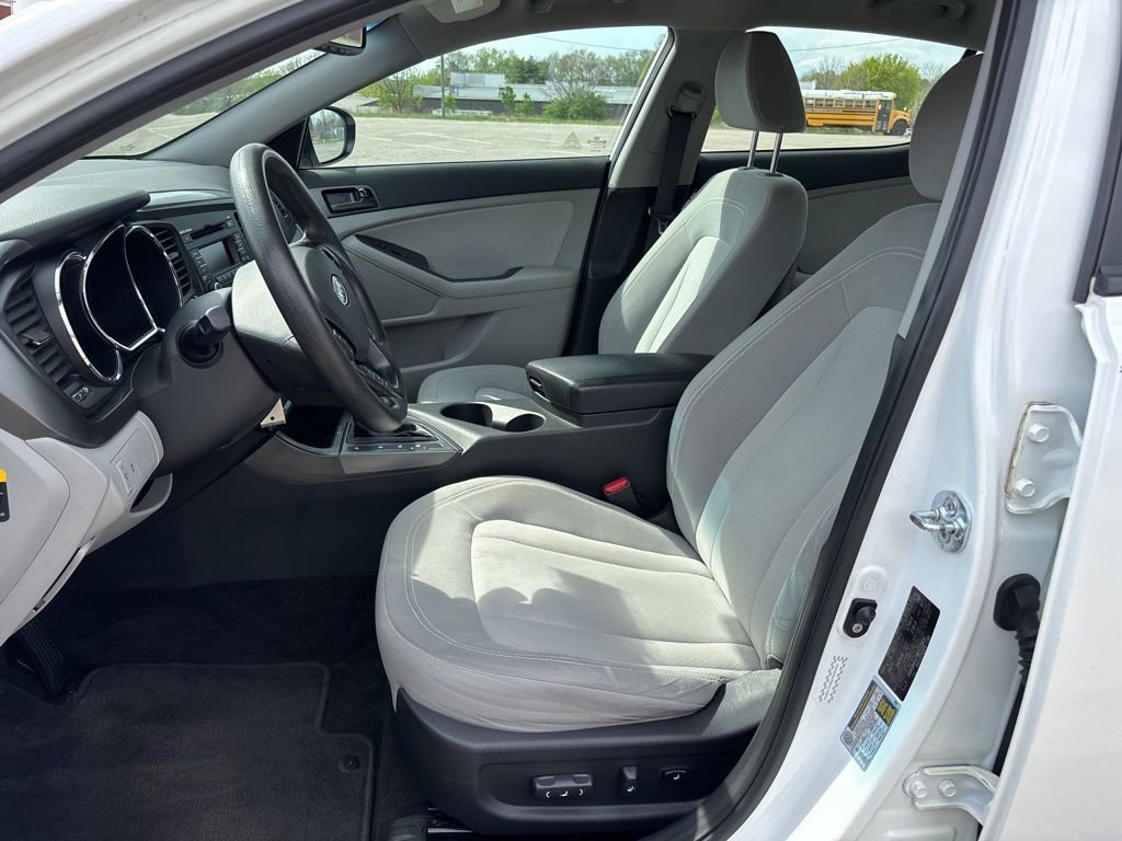 Used 2011 Kia Optima LX w/ Convenience Pkg image 15
