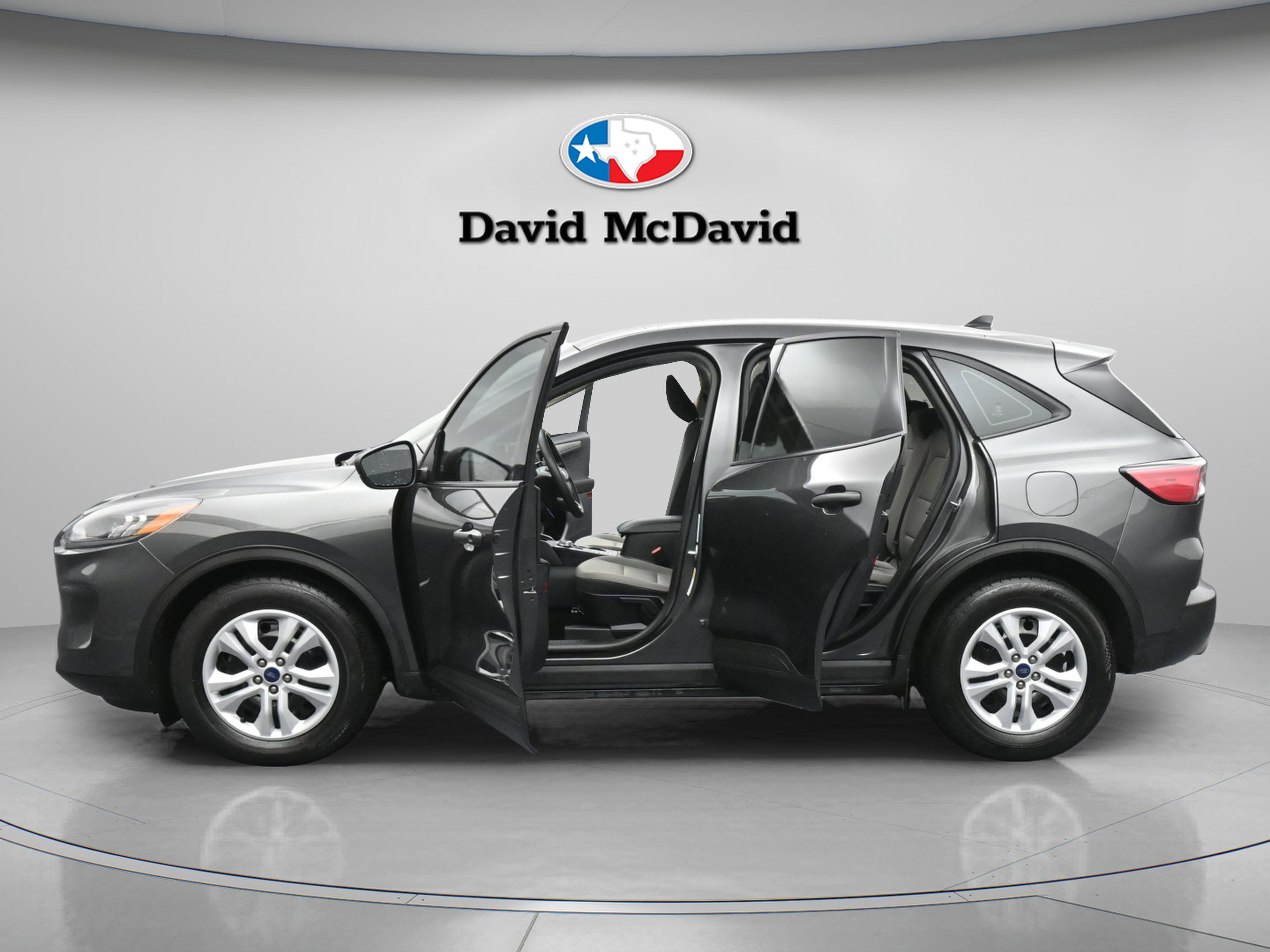 Used 2020 Ford Escape S image 43