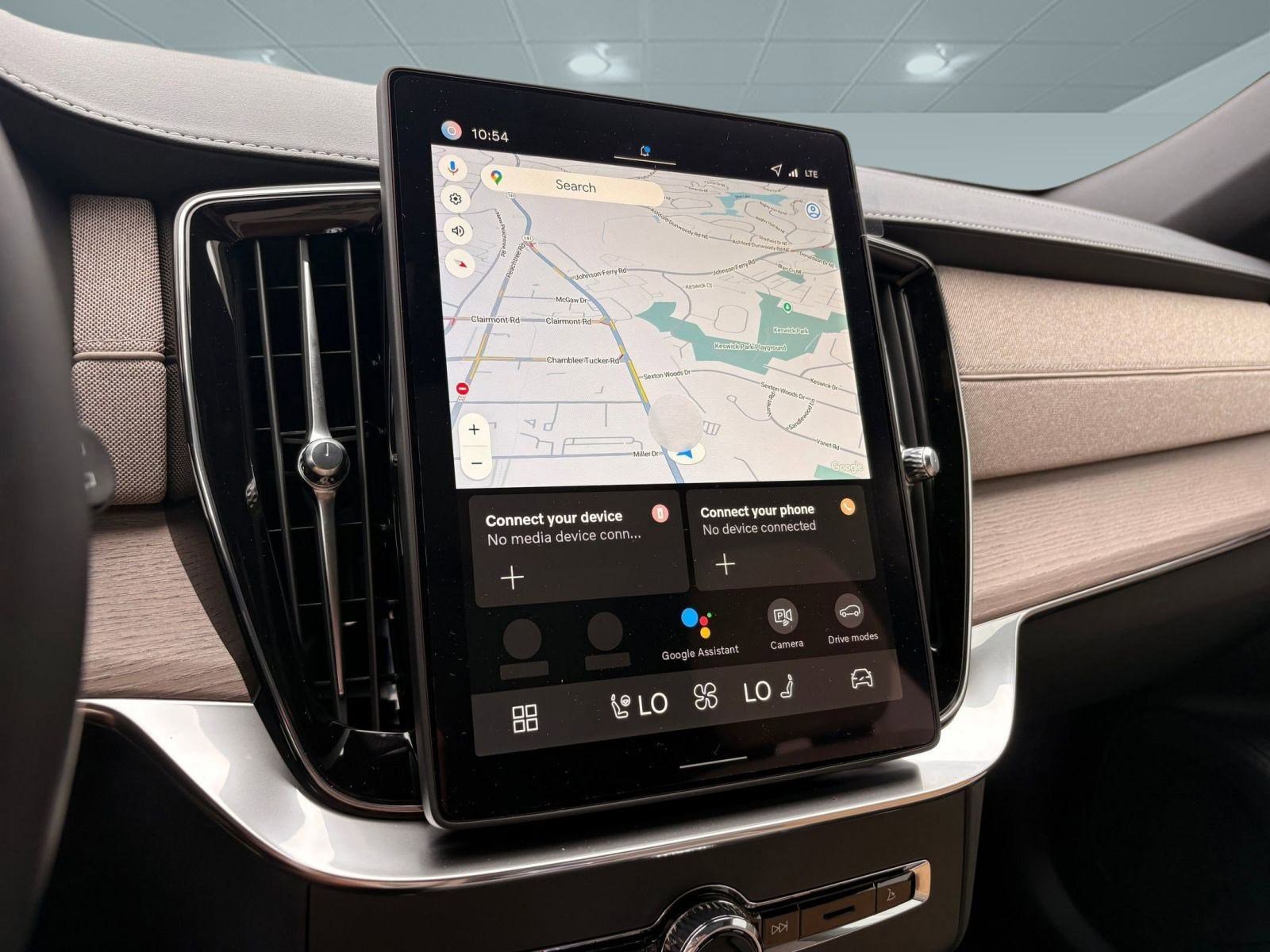 New 2026 Volvo XC90 B6 Plus w/ Protection Package image 28