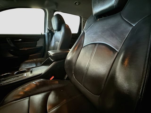 Used 2017 Chevrolet Traverse LT FWD image 21