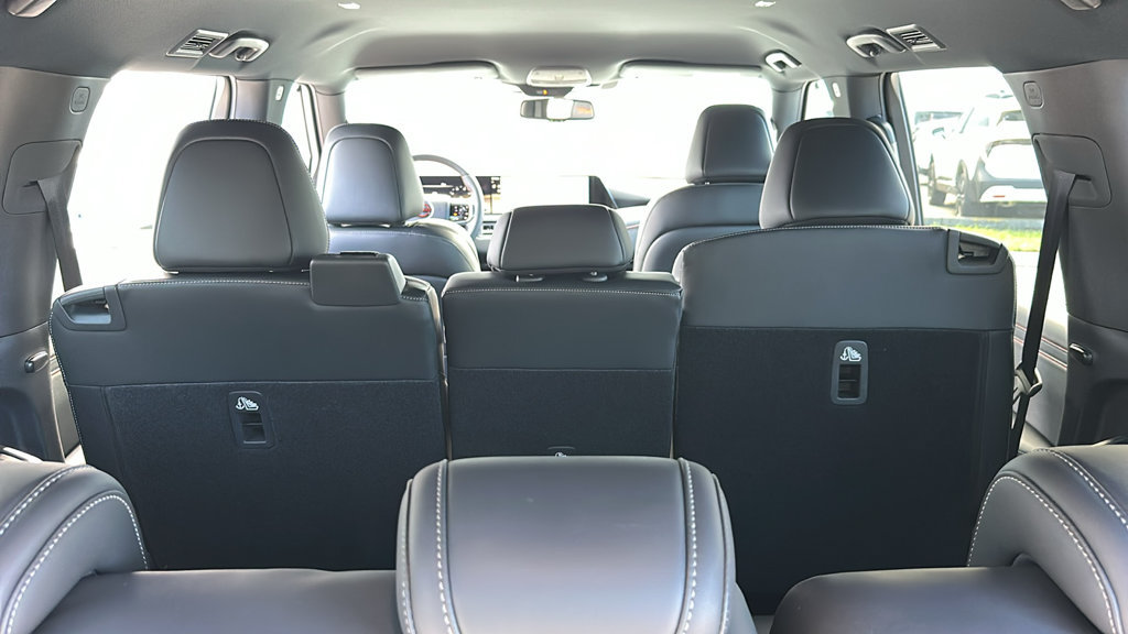 New 2026 Nissan Armada PRO-4X AWD/4WD image 32