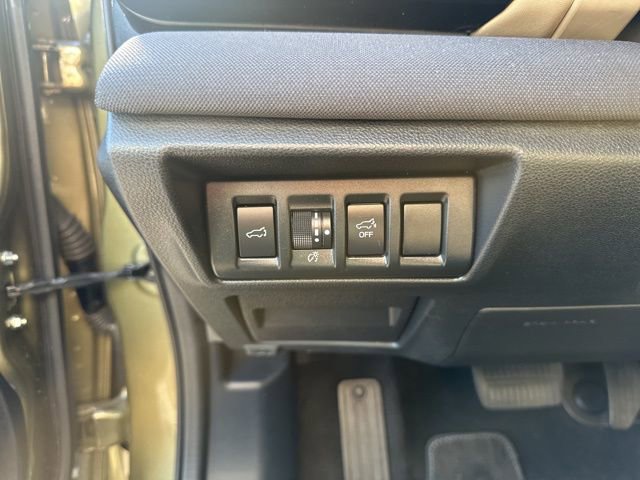 Used 2022 Subaru Outback Premium image 12