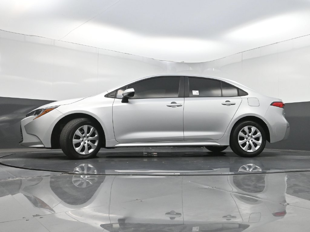 Used 2024 Toyota Corolla LE FWD image 26