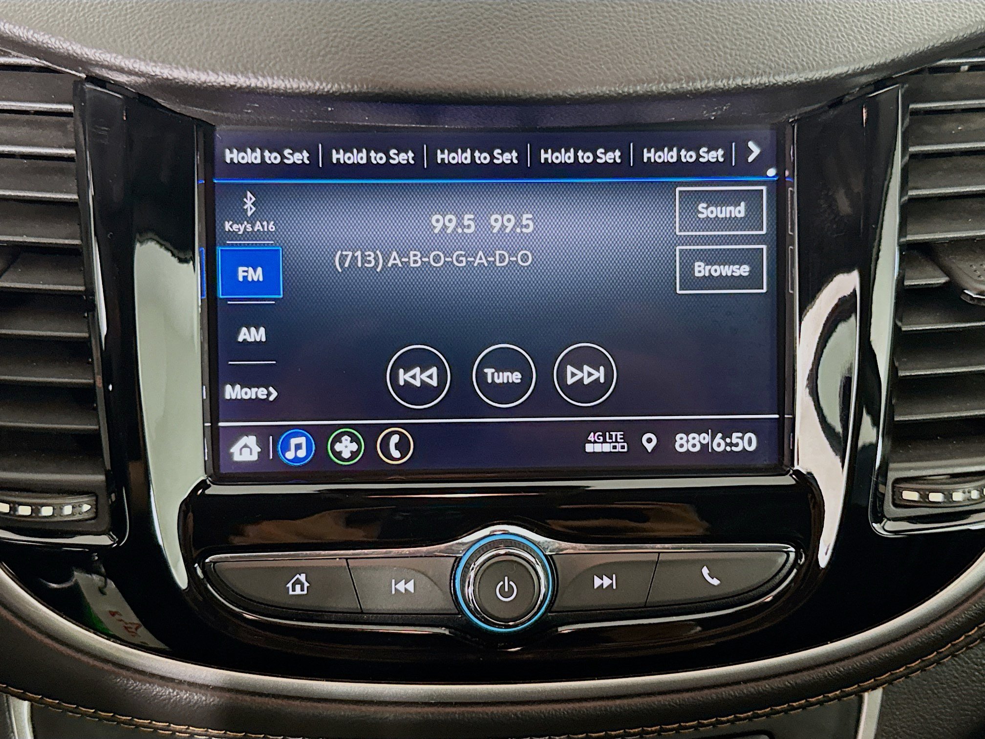 Used 2020 Chevrolet Trax LS FWD image 16