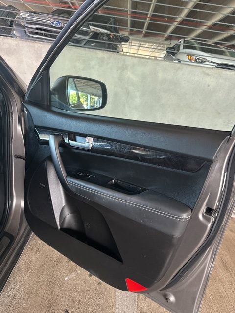 Used 2014 Kia Sorento SX image 20