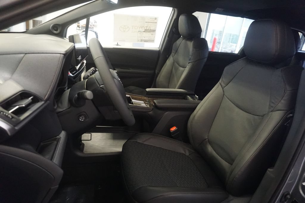 New 2026 Toyota Sienna Limited FWD image 23
