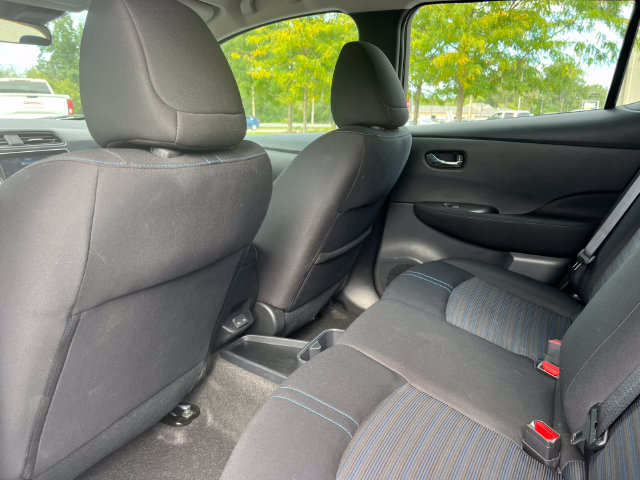 Used 2025 Nissan Leaf S FWD image 27