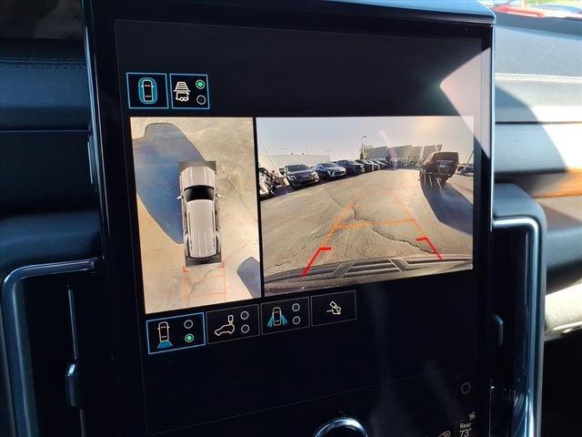 Used 2025 GMC Yukon Denali w/ Advanced Technology Package AWD/4WD image 36