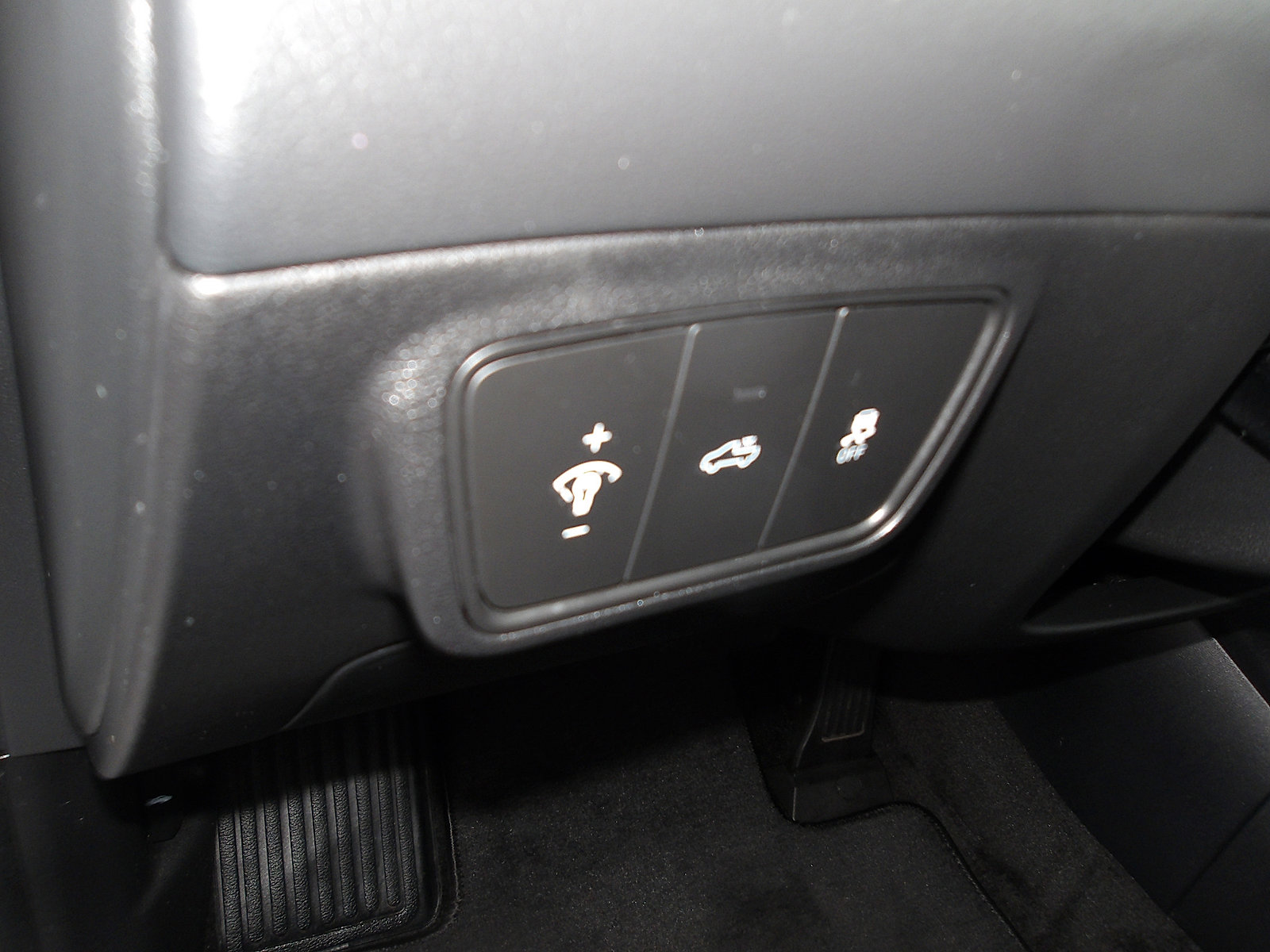 Certified 2022 Hyundai Santa Cruz Limited image 15