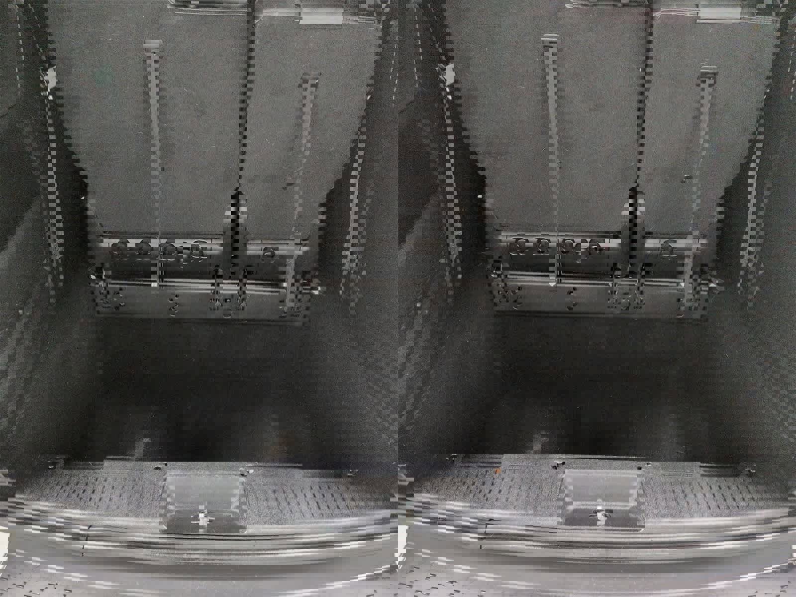 Certified 2018 Dodge Grand Caravan SXT w/ Driver Convenience Group image 34