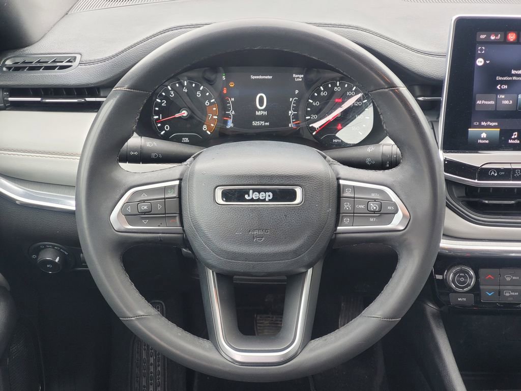 Used 2023 Jeep Compass Limited image 31