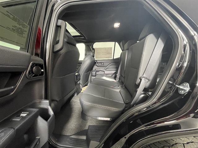 New 2026 Toyota 4Runner TRD Off-Road Premium AWD/4WD image 11