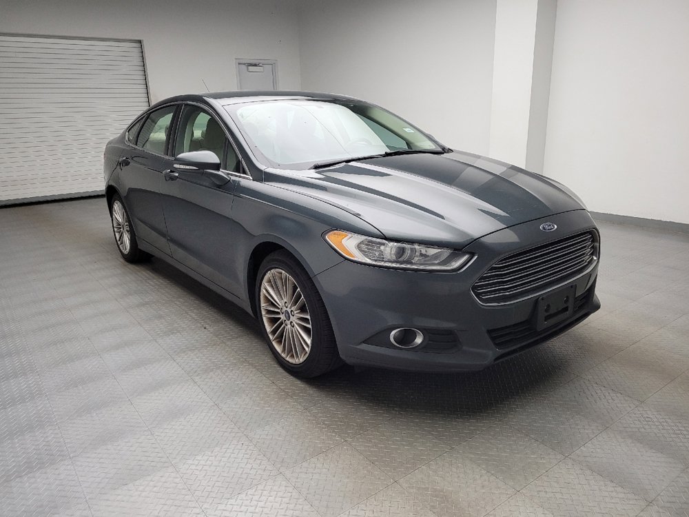 Used 2015 Ford Fusion SE w/ Equipment Group 202A FWD image 13