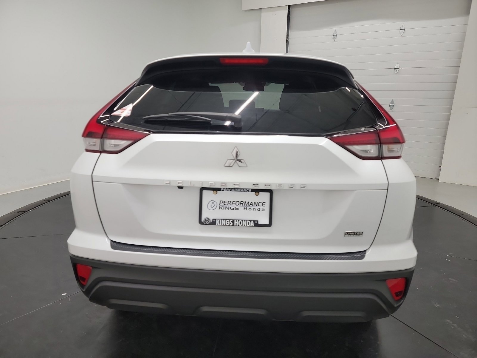 Used 2024 Mitsubishi Eclipse Cross LE AWD/4WD image 8
