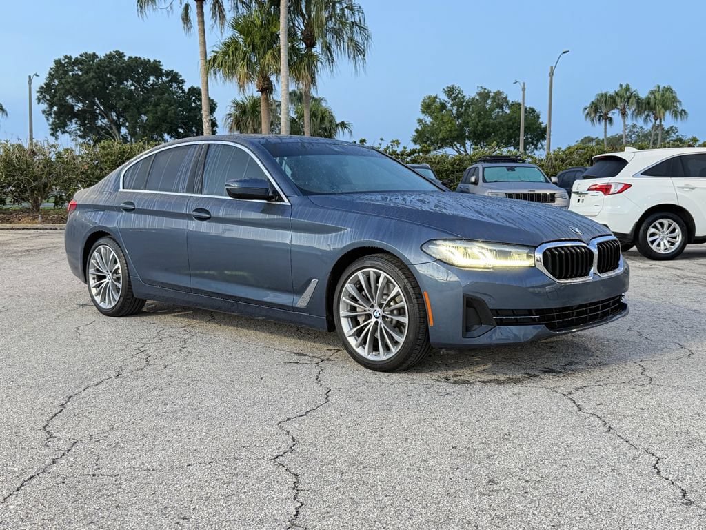 Used 2023 BMW 530i w/ Premium Package RWD image 2