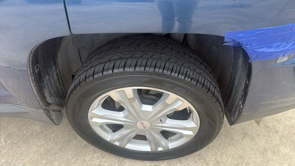 Used 2017 GMC Terrain SLE image 18