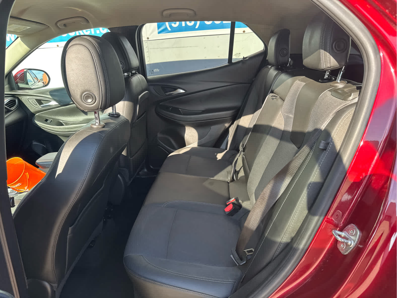 Used 2022 Buick Encore GX Select w/ Sport Touring Package FWD image 33