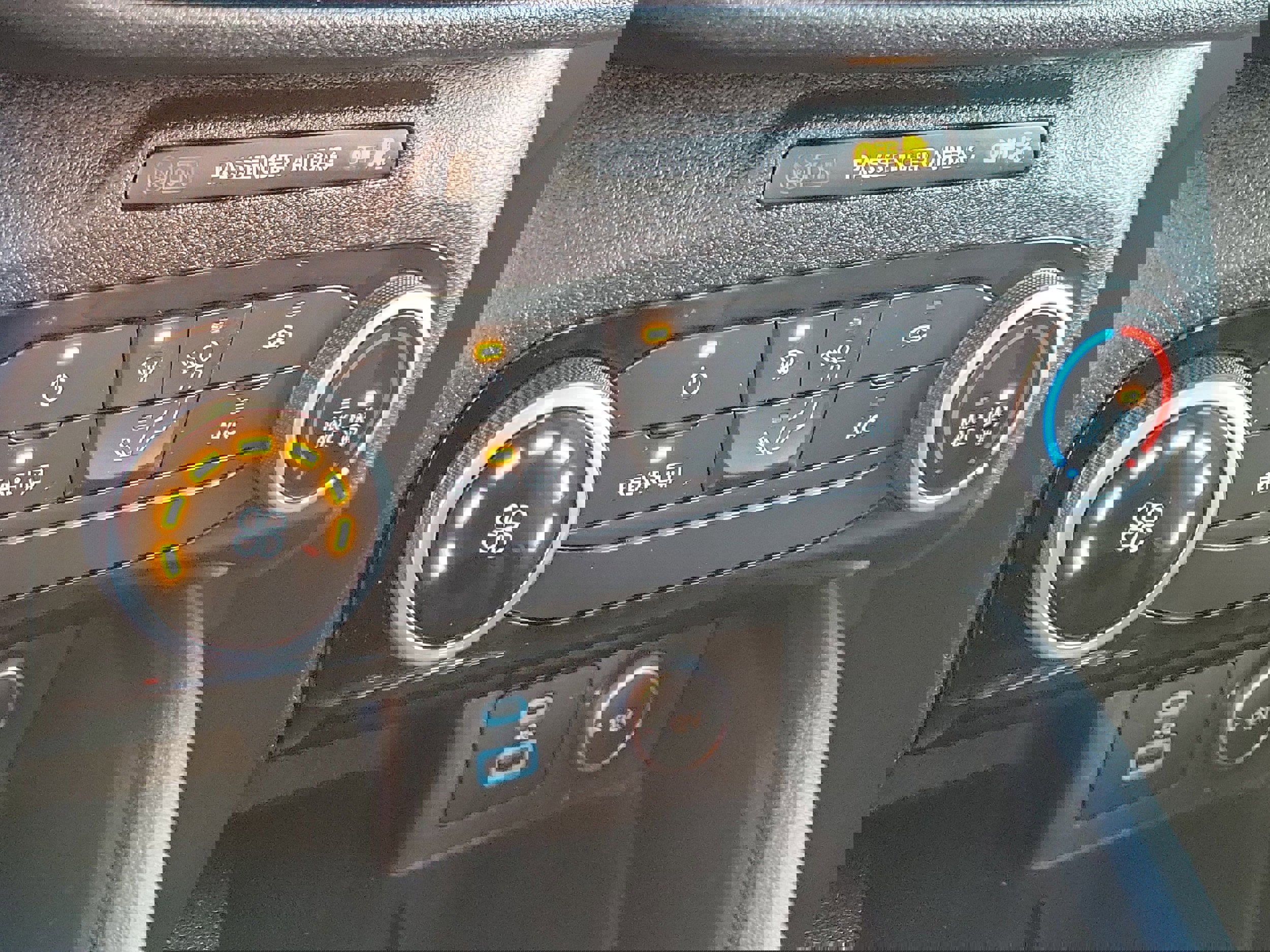 Certified 2021 Ford Escape SE image 28