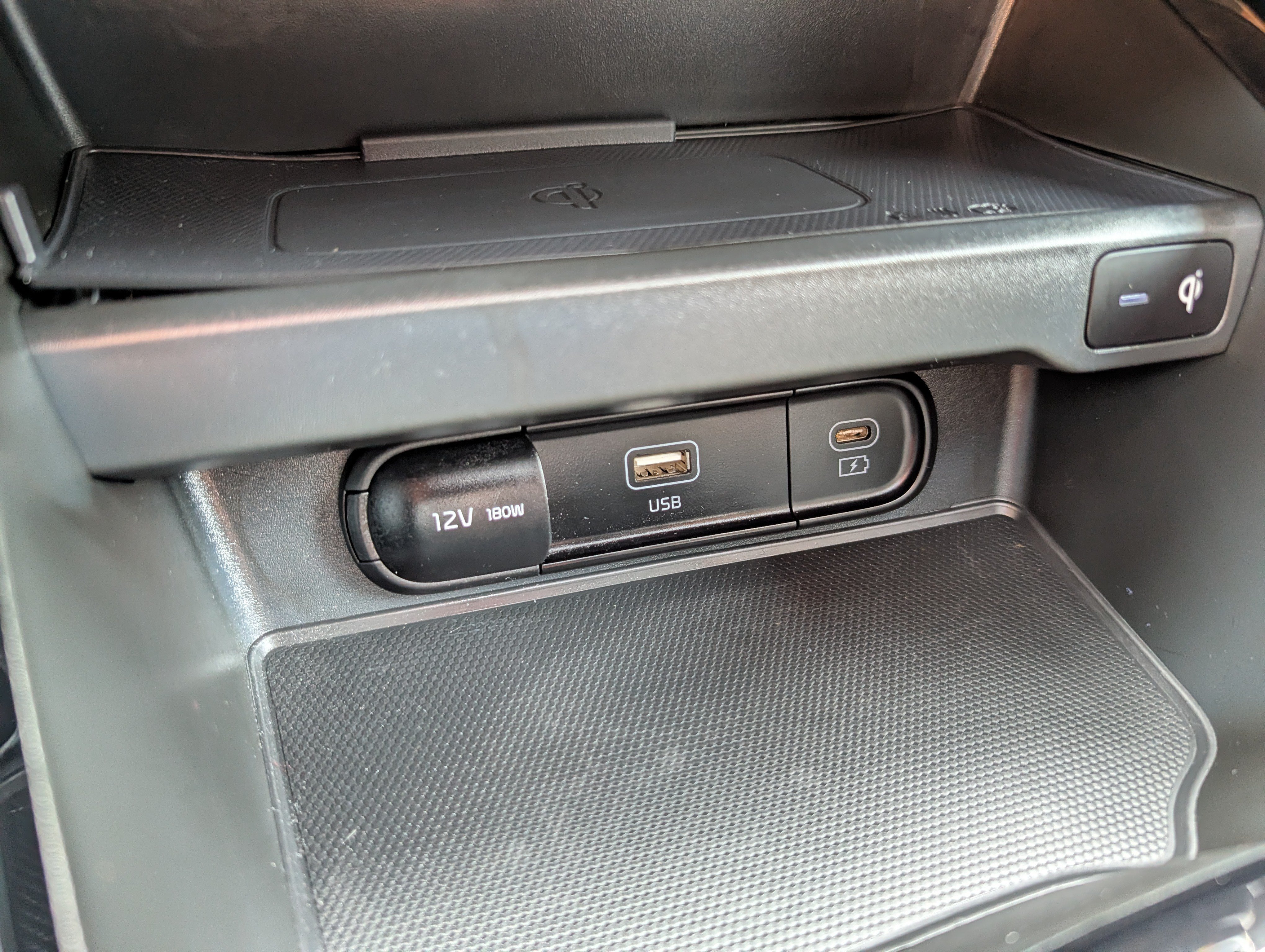 Certified 2024 Kia Soul EX FWD image 33