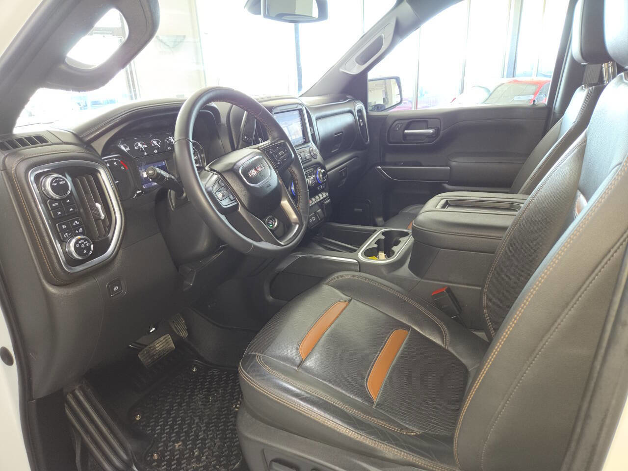Used 2022 GMC Sierra 1500 AT4 w/ AT4 Premium Package AWD/4WD image 18