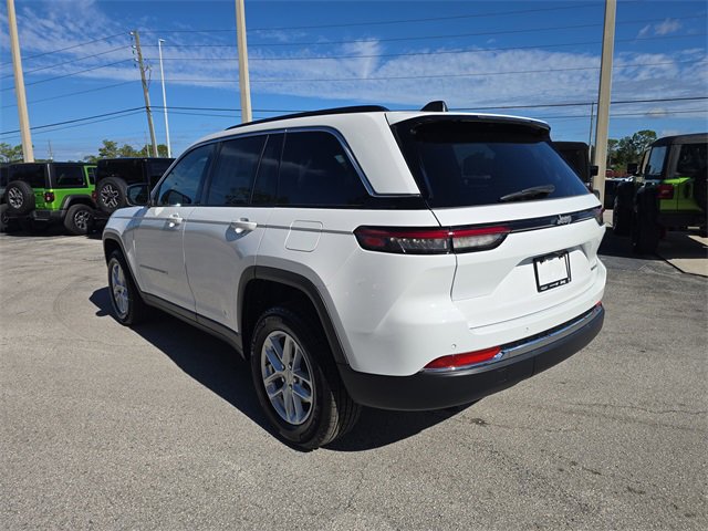 New 2025 Jeep Grand Cherokee Laredo X w/ Luxury Tech Group I image 4