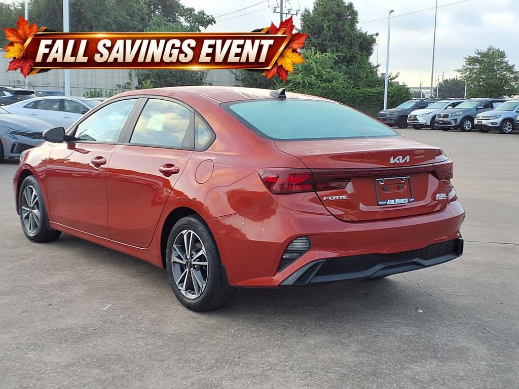 Used 2023 Kia Forte LXS w/ LXS Technology Package FWD image 2