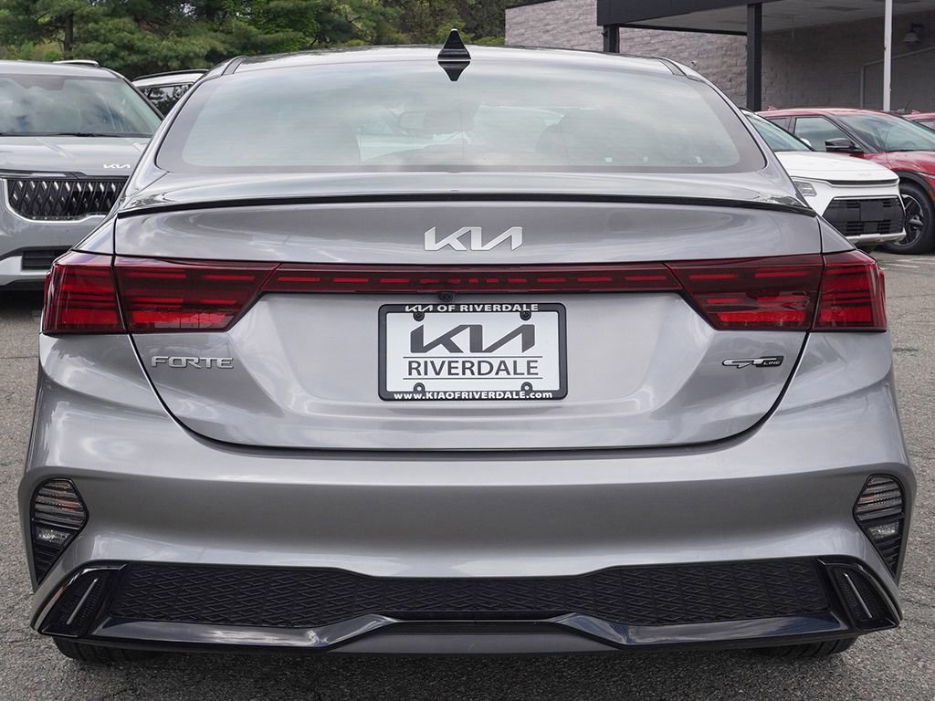Used 2024 Kia Forte GT-Line w/ GT-Line Premium Package FWD image 14
