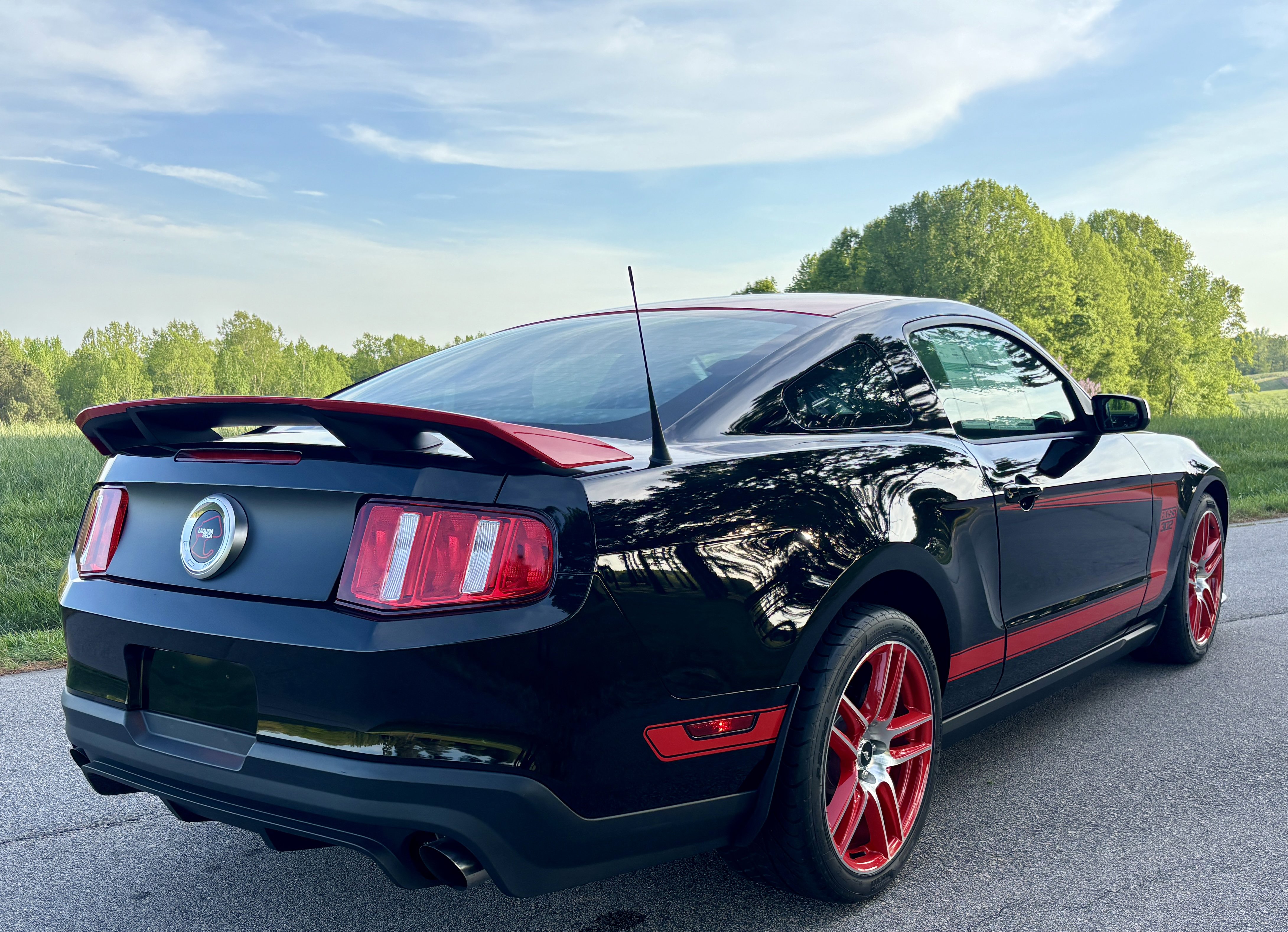 Used 2012 Ford Mustang Boss 302 RWD image 8