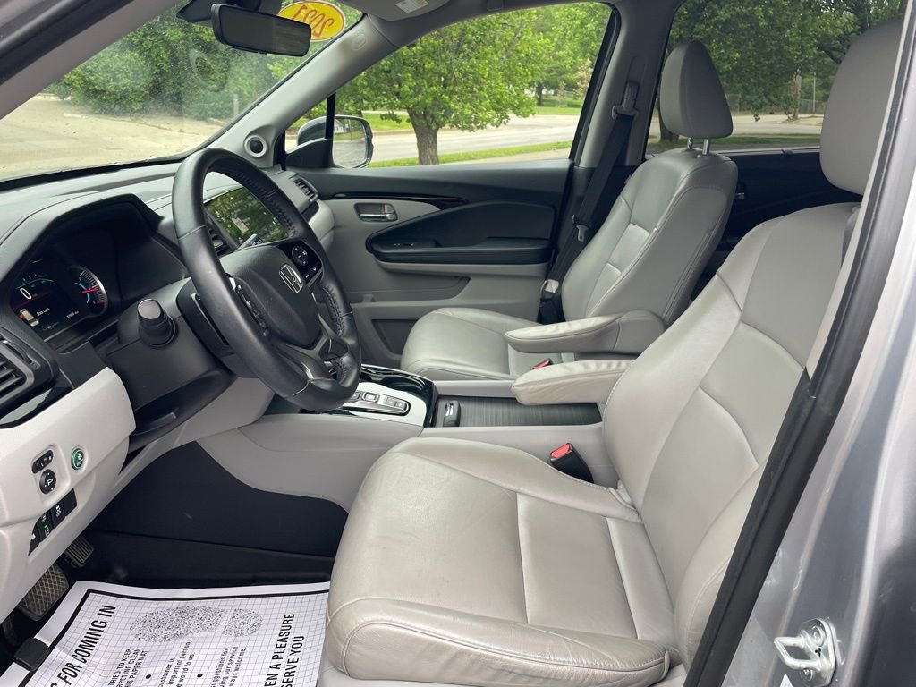 Used 2021 Honda Pilot Touring image 14
