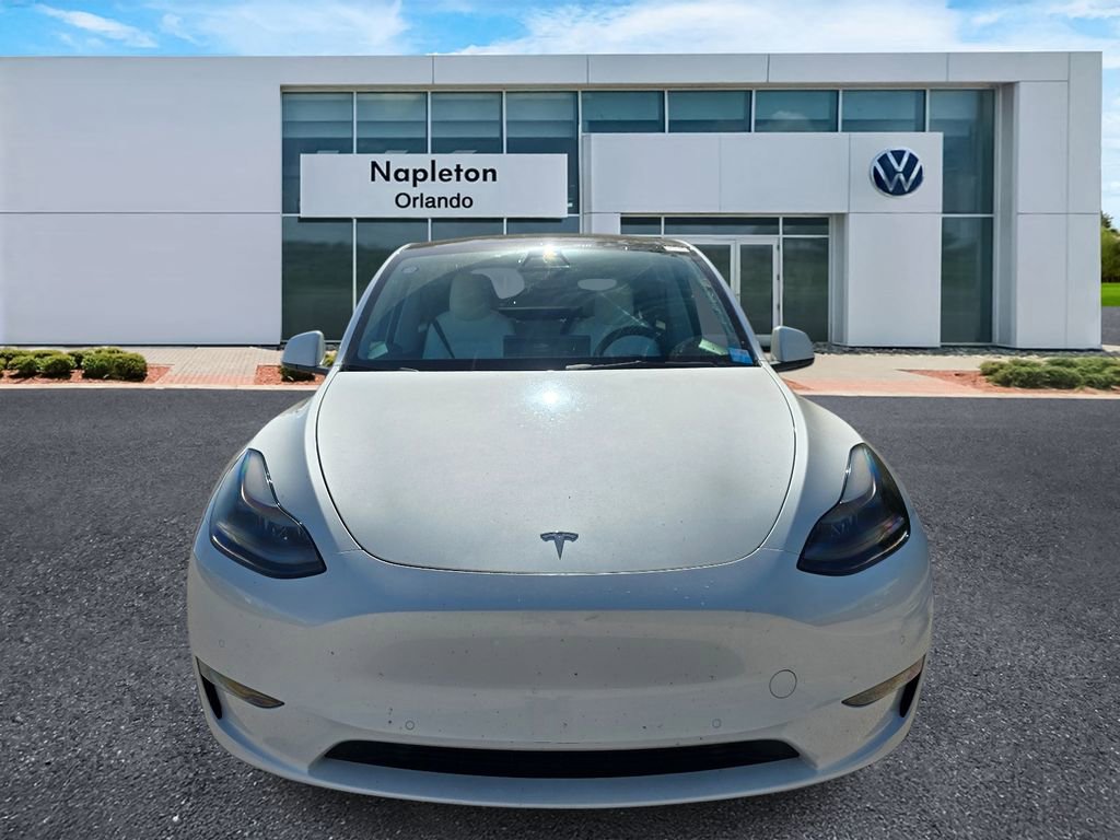 Used 2022 Tesla Model Y Long Range image 2