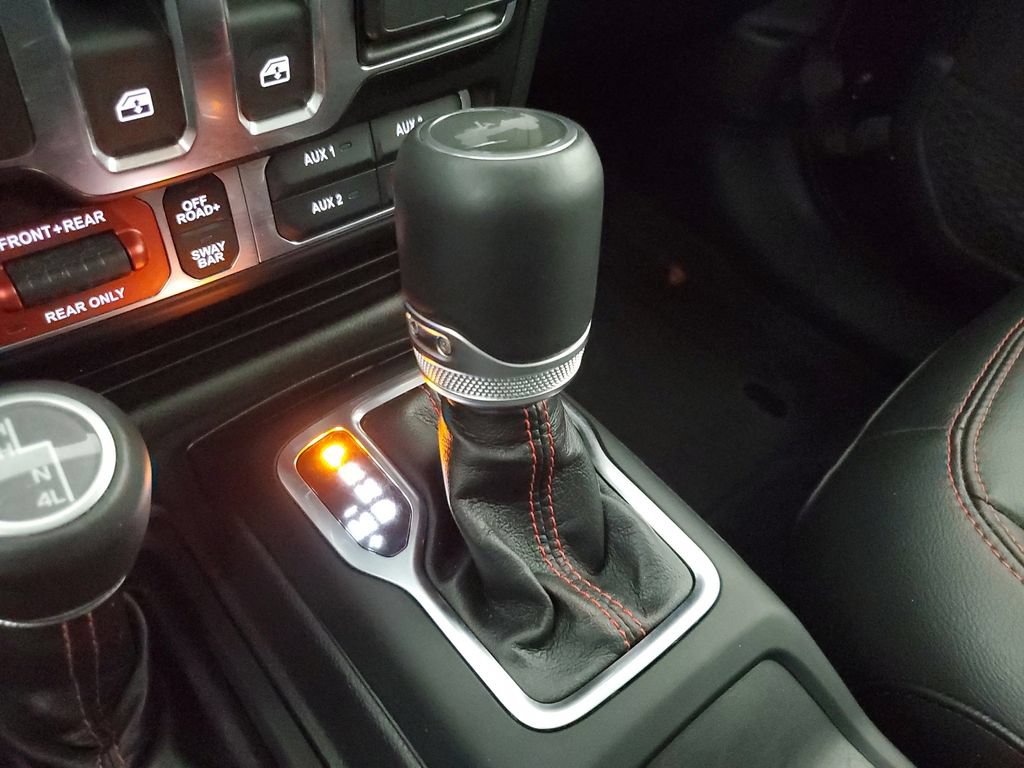Used 2022 Jeep Wrangler Rubicon w/ LED Lighting Group AWD/4WD image 26